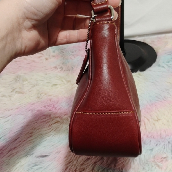 SALE! Authentic Coach Vintage Red Leather Demi Shoulder Bag - Picture 6 of 16